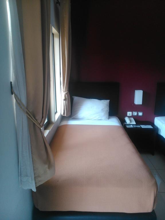The Winner Premier Hotel Pemalang Room photo
