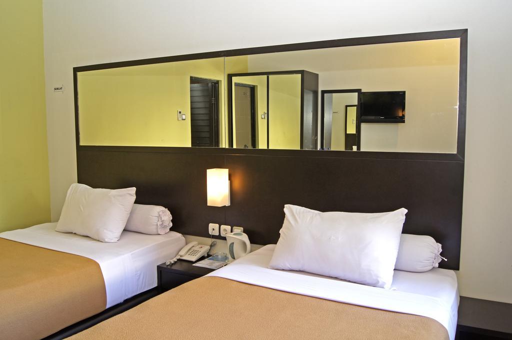 The Winner Premier Hotel Pemalang Room photo