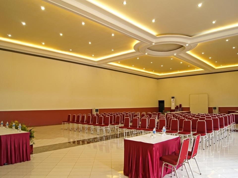 The Winner Premier Hotel Pemalang Exterior photo